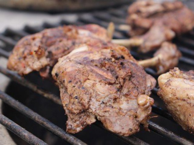 Grillezett kacsacombok - avagy a tavasz első szabadtűzi próbálkozása