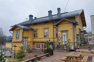 Családi ebéd, Old Courtyard, Alvar Aalto múzeum és az egyetem - Jyväskylä