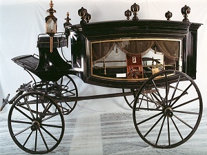 1860 Lincoln lovas halottaskocsija.jpg