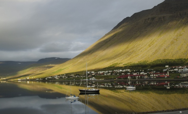 boats-on-the-safjrur-in-iceland-1132014-11348_horiz-large.jpeg