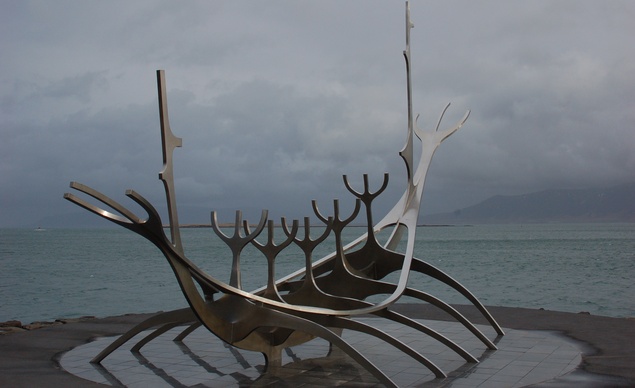 sculpture-in-iceland-1132014-17049_horiz-large.jpeg