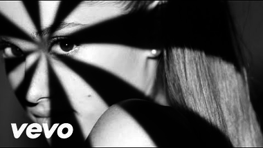 Ariana Grande ft. Iggy Azalea - Problem (Lyric Video)