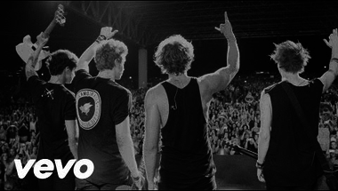 5 Seconds Of Summer - What I Like About You (Live At The Forum)