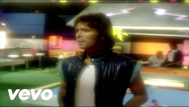 Cliff Richard - Daddy's Home