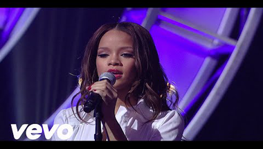 Rihanna - Unfaithful (live)