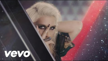 Ke$ha - Die Young     ♪