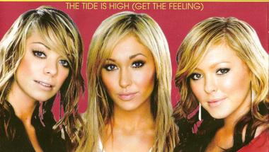 Atomic Kitten - The Tide Is High (Get The Feeling)     ♪