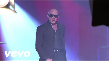 Pitbull - I Know You Want Me (Calle Ocho) (Live On Letterman)