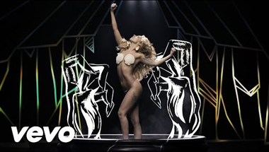 Lady Gaga - Applause     ♪
