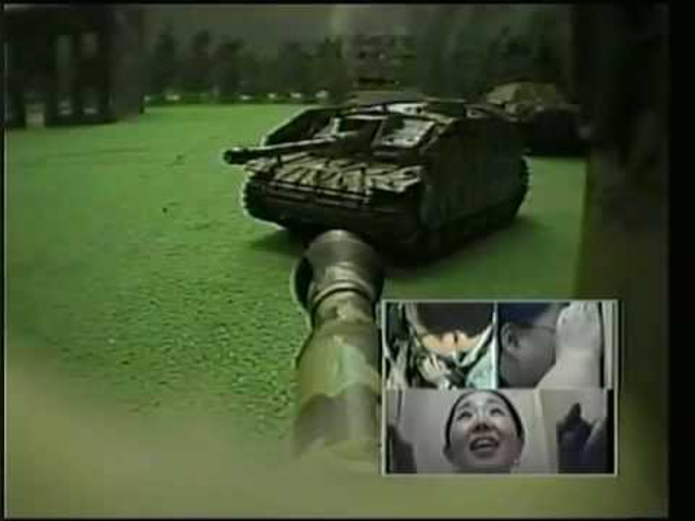 Multiplayer távirányítású tankokkal, terepasztalon