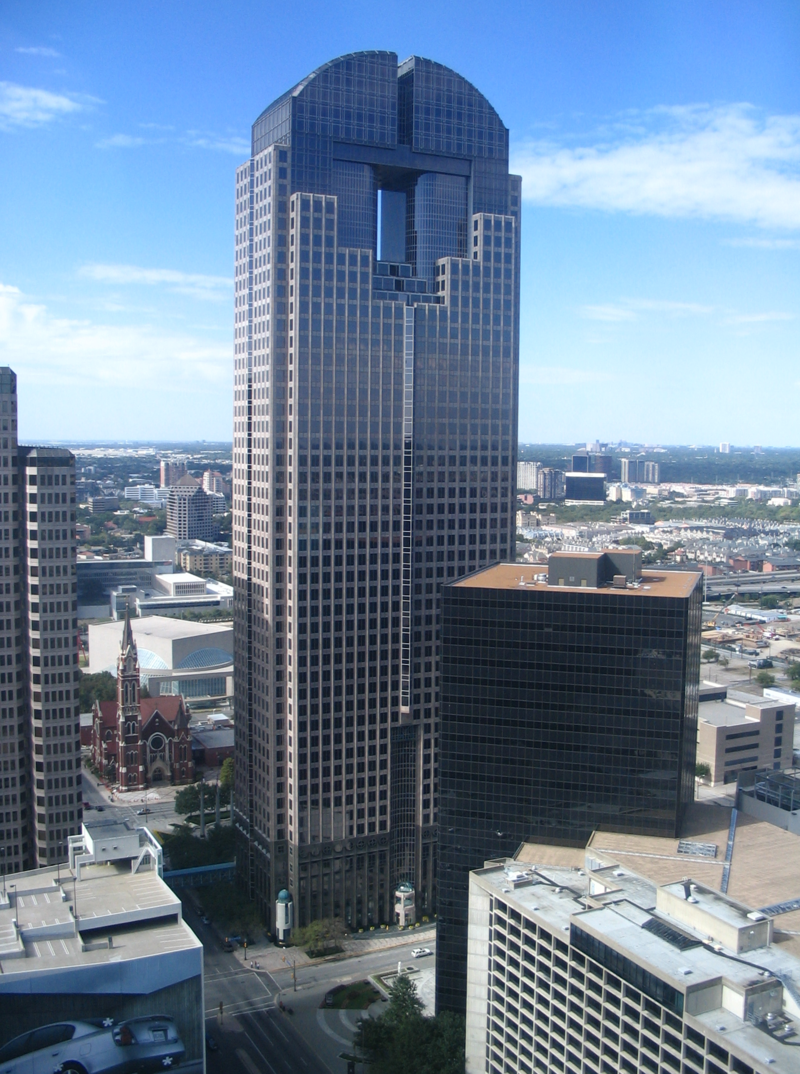 800px-jpmorganchasetower.png