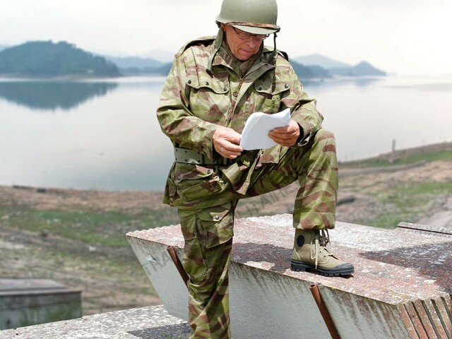 Tenue de saut parachutiste modèle 47, camouflage "Lézard"