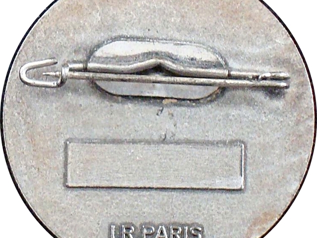 Francia jelvénygyártók: L. R. PARIS