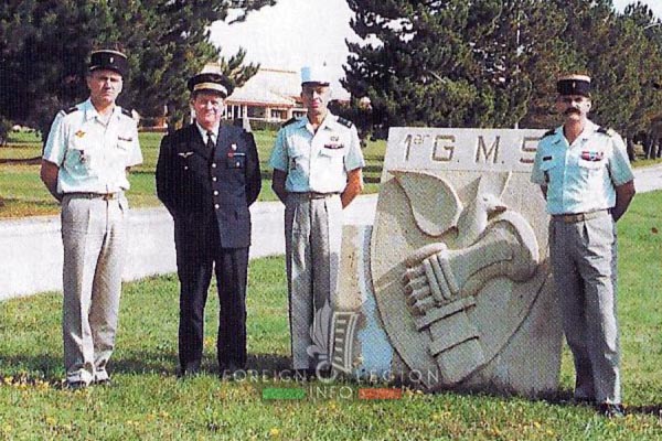2reg-1998-colonel-delcourt-gms.jpg