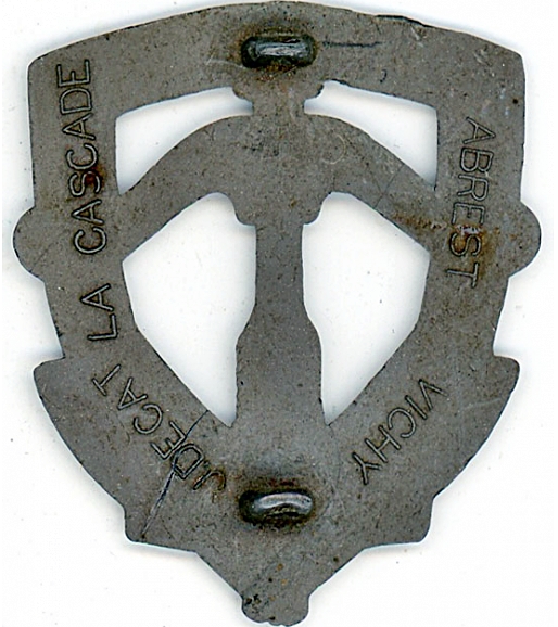 insigne-de-beret-scout-vichy-1941-1945.jpg