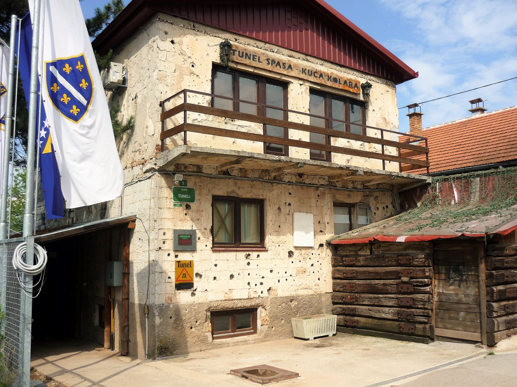 sarajevo-tunnel-museum.jpg