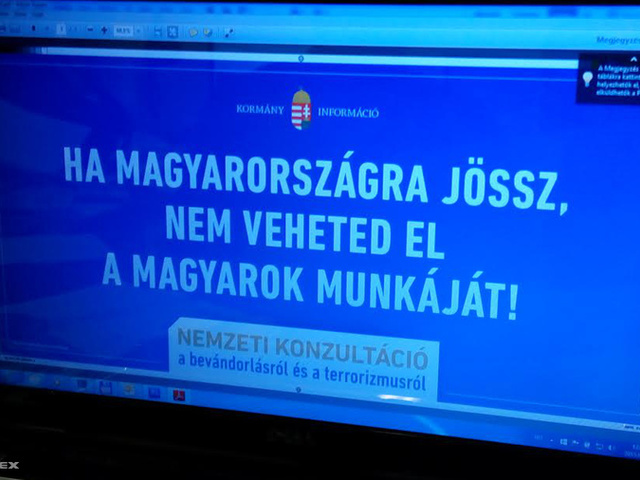 A Fidesznek most a bevándorlók az ellenség! Ez már régen szánalmas...
