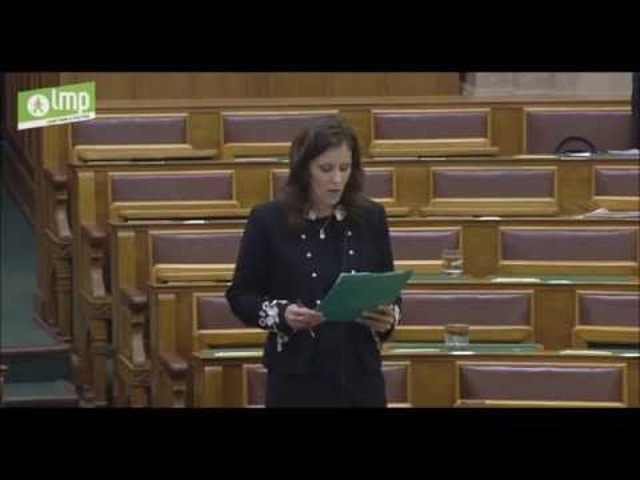 Lázár János leeresztette a golyóit