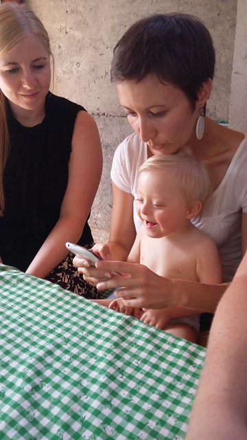 Juditnak cuki telefonja van...