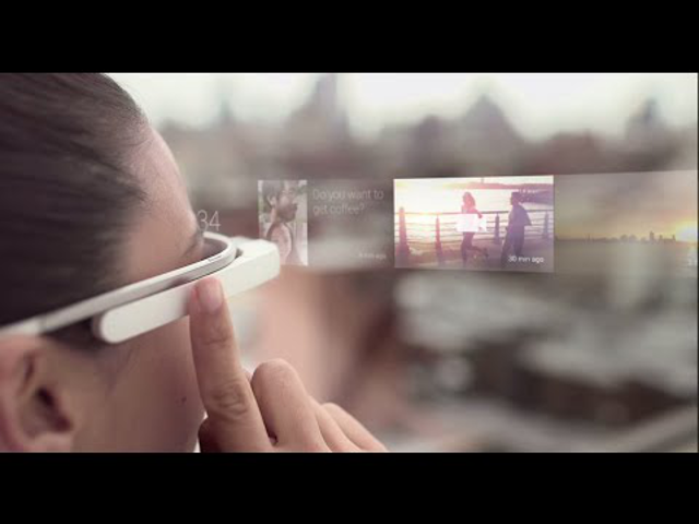 Ezt látjuk, ha rajtunk van a Google Glass