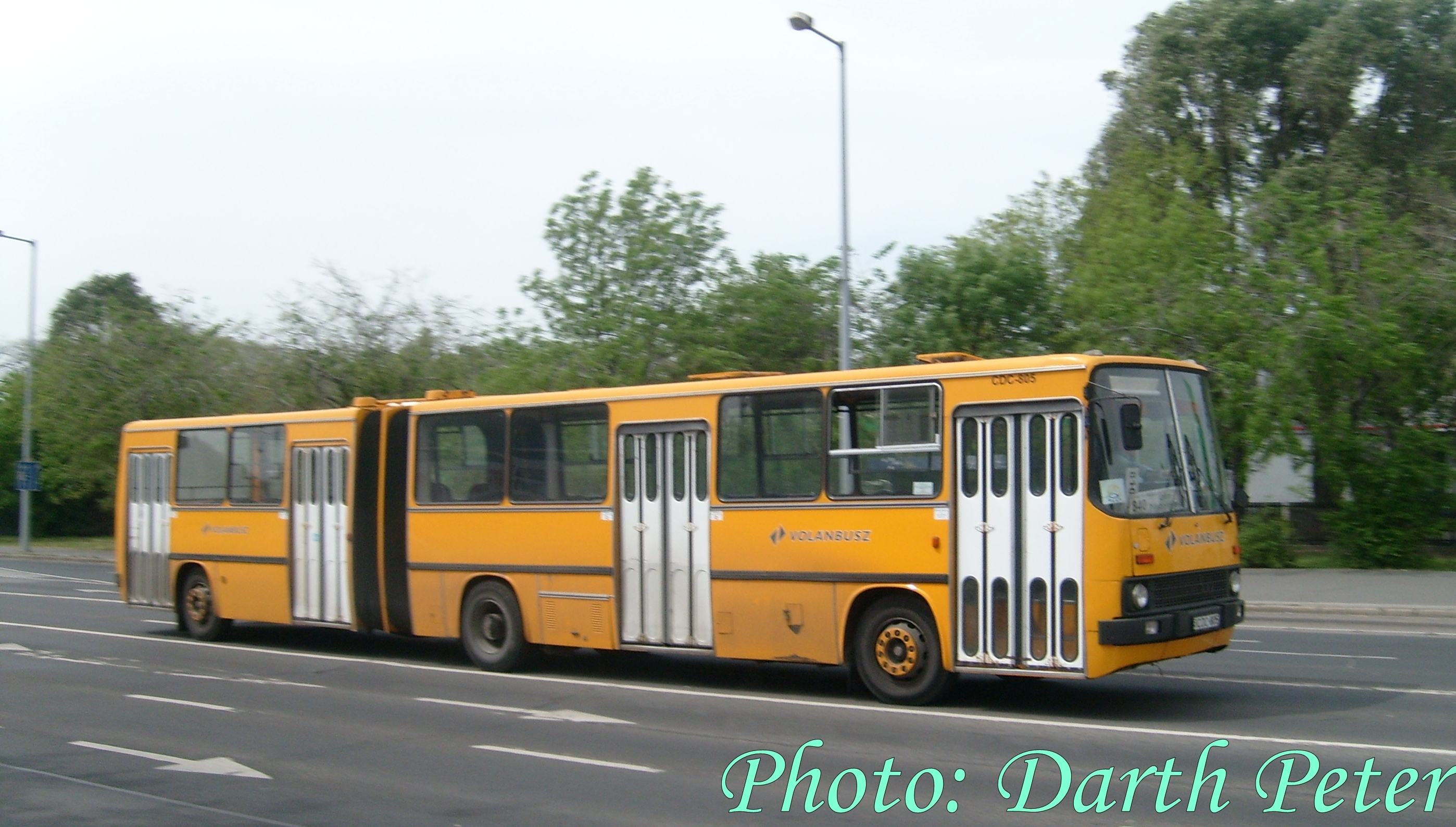 ikarus_280_02.jpg