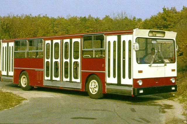 ikarus_372.jpg