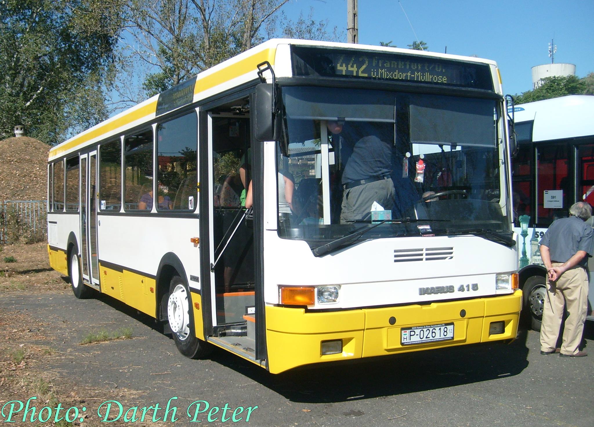 ikarus_415_18b.jpg