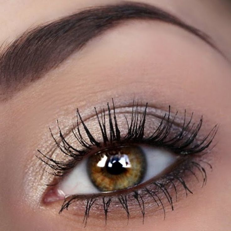 d508a8e3c48e35f431f702050a2fdbbc--makeup-hazel-eyes-gold-eye-makeup.jpg