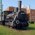 #985 - A 326.136 szobormozdony