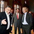 Lebukott Orbán, ő hajtja végre a Soros-tervet