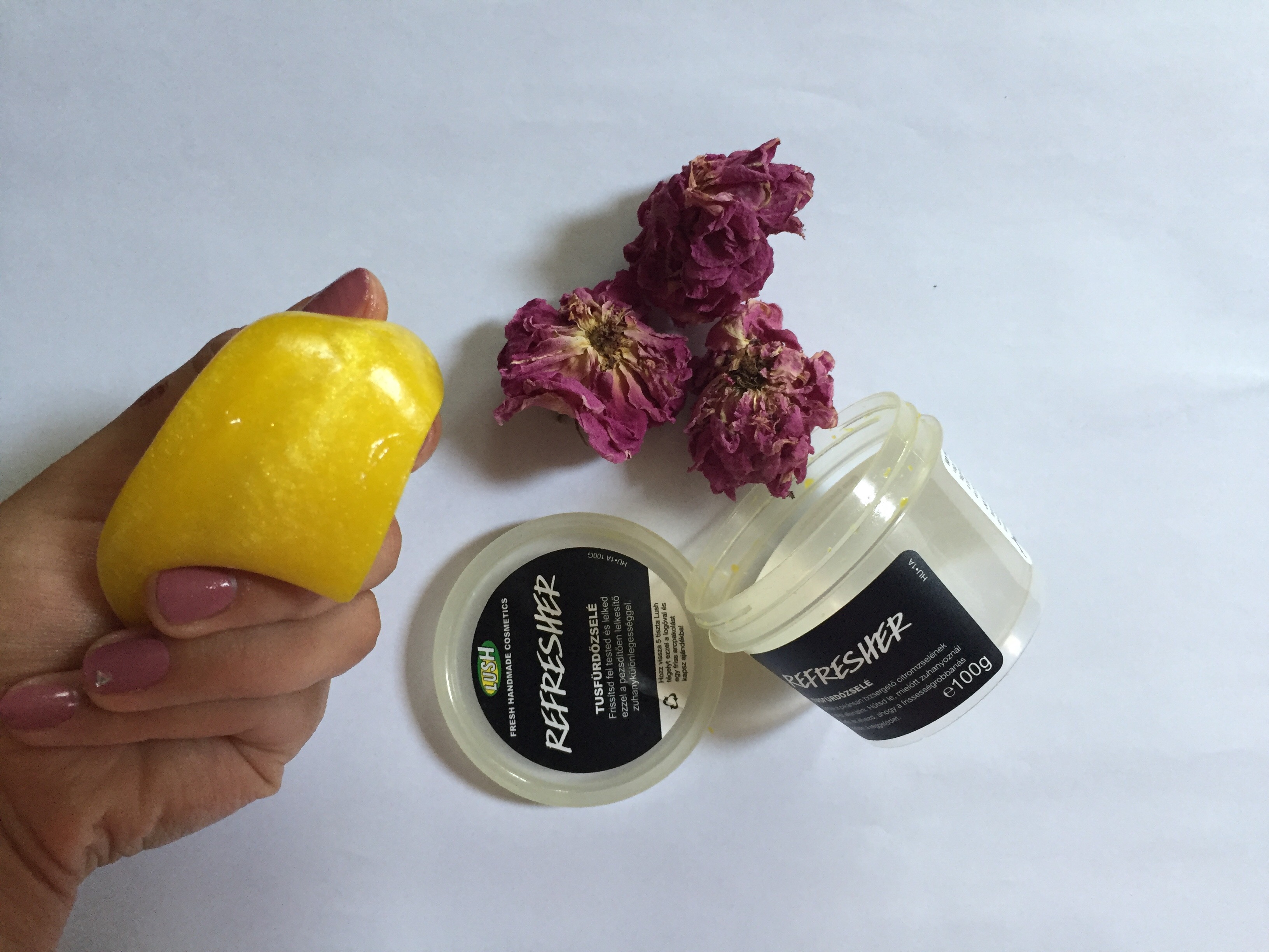 Íme a nyár leghűsítőbb tusfürdője! - Lush citrusos tusfürdőzselé