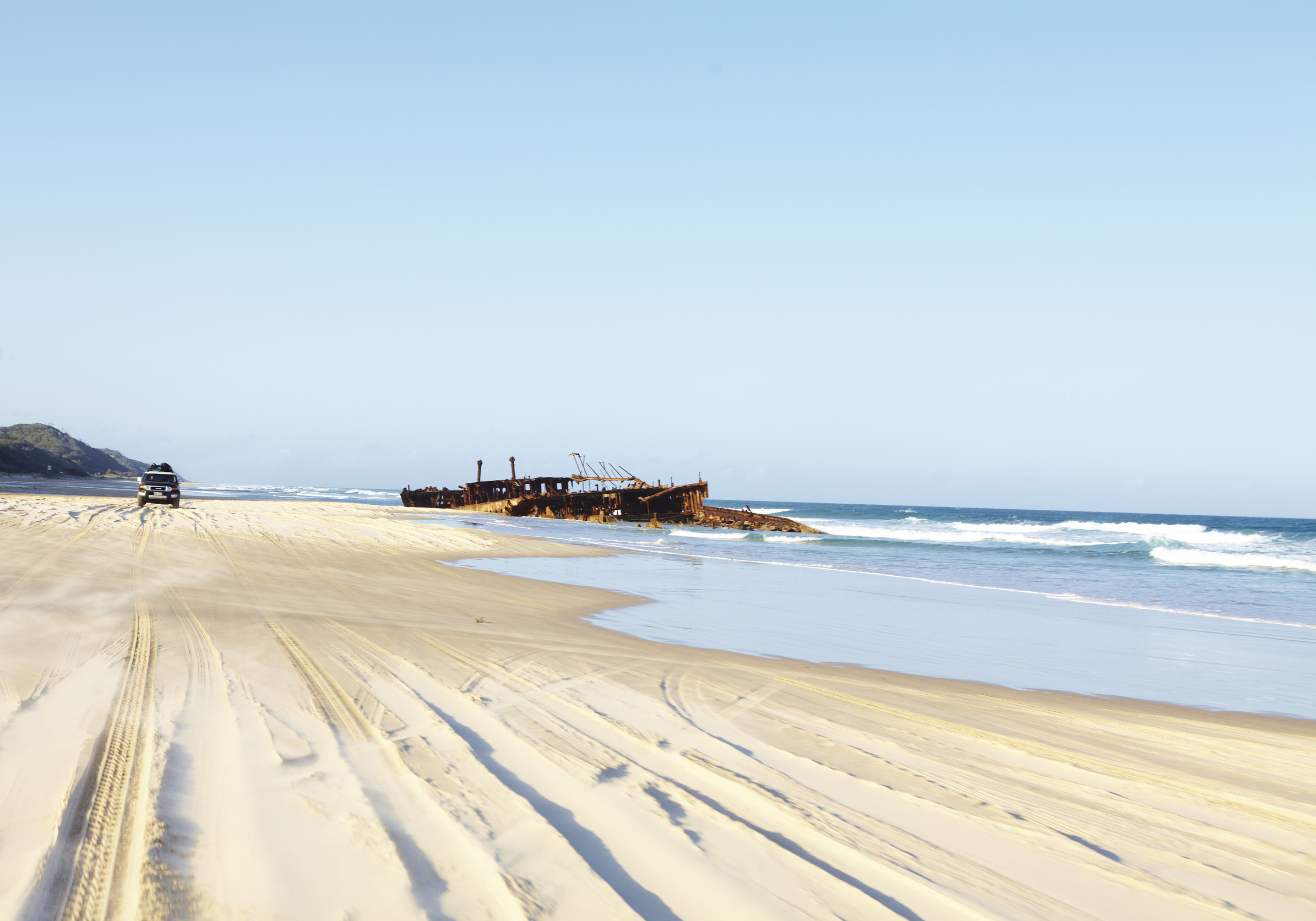 the_wreck_of_the_s_s_maheno_near_eli_creek_fraser_island_qld.jpg