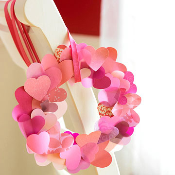 6-handmade-decoration-for-valentines-day-Fluttering-Heart-Wreath.jpg