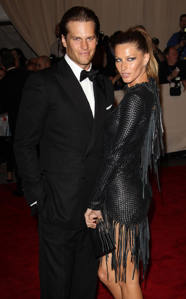 Gisele+Bundchen+Tom+Brady+Costume+Institute+qEWKB1F6Vp2l.jpg