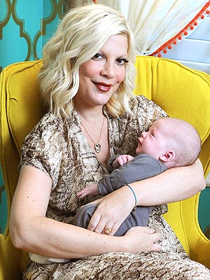 tori-spelling-300x400.jpg