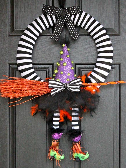 witch-wreath-435.jpg