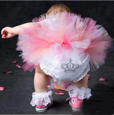 Baby queen with converse.jpg