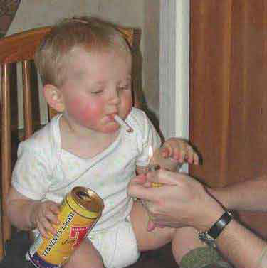 super_funny_pictures_of_30_babies_caught_drinking_beer_3_20090716_2006362479.jpg