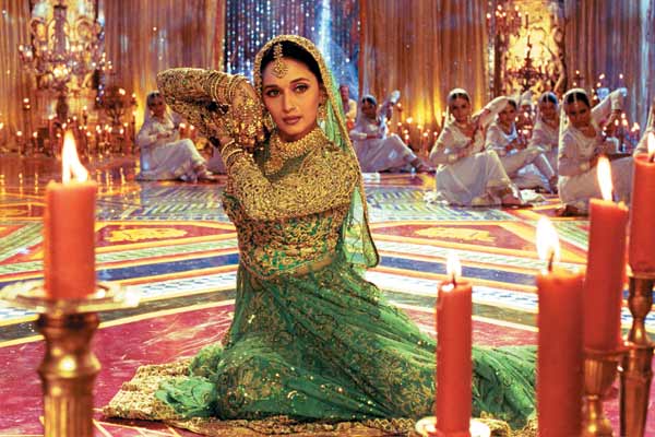 Klasszikus_tanc_Madhuri_Dixit_Devdas.jpg