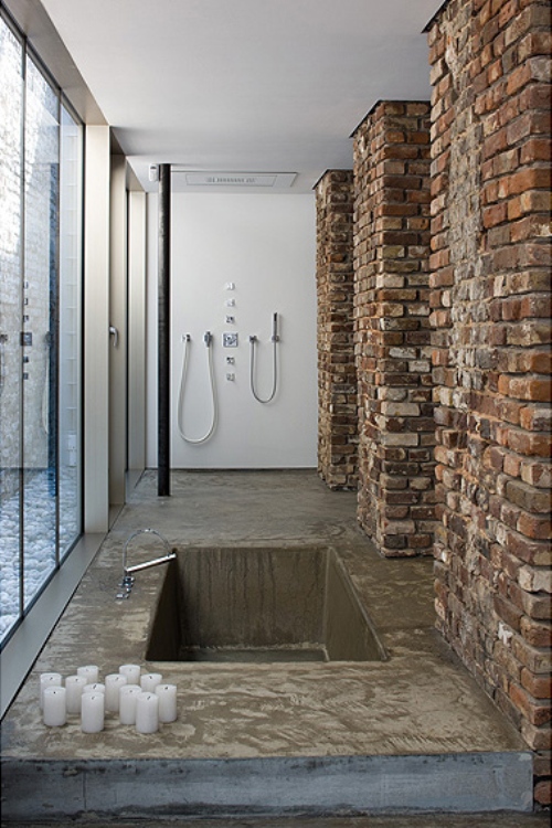 Unique-Bathtub-Combined-with-Brick-Walls-were-Preserved.jpg