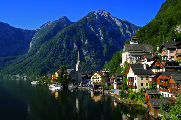 hallstatt-cloned-village-enpundit-1.jpg