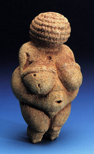 belly Venus_Willendorf.jpg