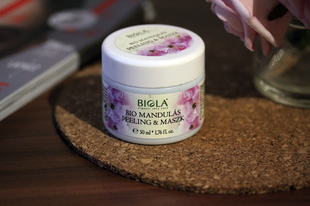 BIOLA - BIO MANDULÁS PEELING & MASZK