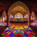 Elképesztő színkavalkád a Nasir al-Molk mecsetben