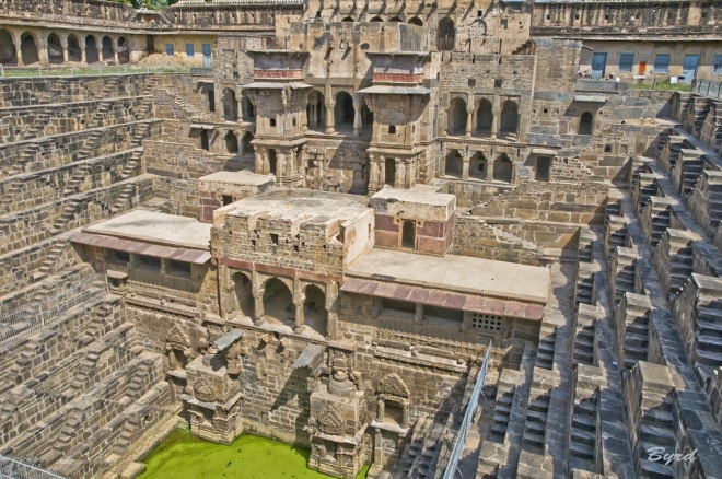 chand-baori-02.jpg