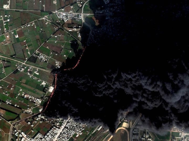 homs-syria-2-15-12-pipeline-fire-digitalglobe-satellite-image.jpg