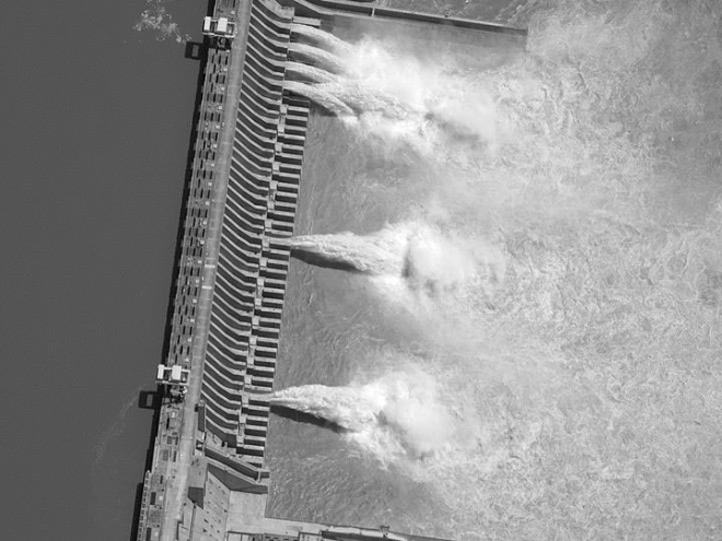 sandouping-china-8-01-12-three-gorges-dam-digitalglobe-satellite-image.jpg