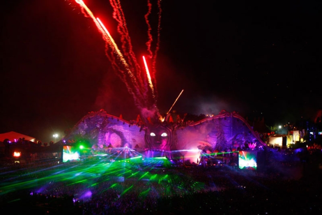 tomorrowland-music-festival-stage-belgium-11.jpg