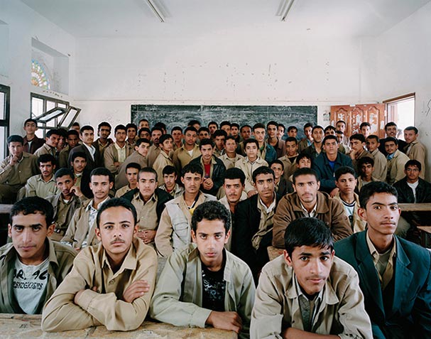 yemen-sanaa-secondary-year-2-english-classroom-portraits-julian-germain.jpg