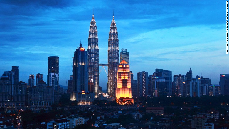 Petrona Towers 1-2, Kuala Lumpur, Malaysia - 452 méter